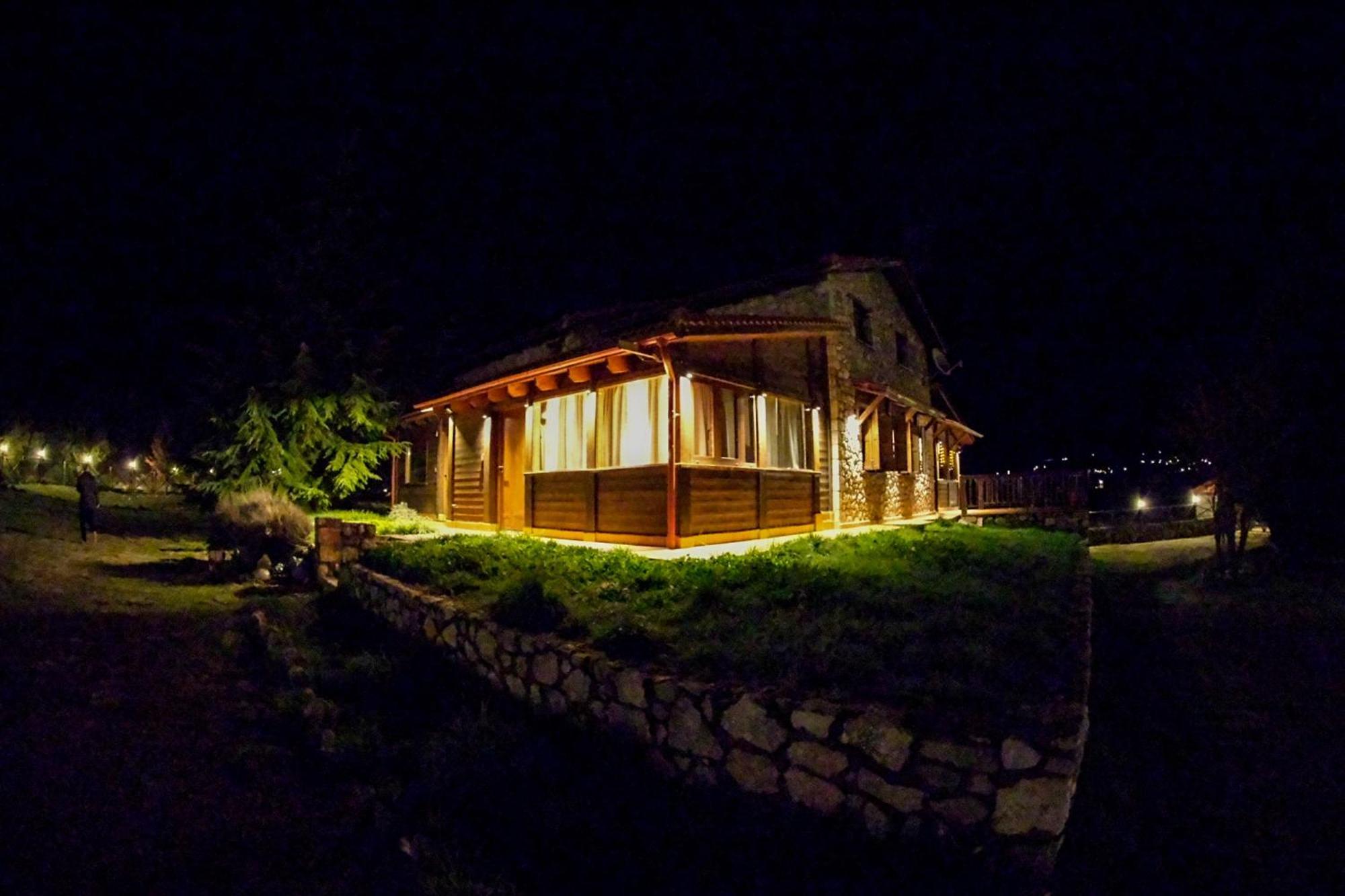 Mont Valley Boutique Chalets Arachova Exterior foto